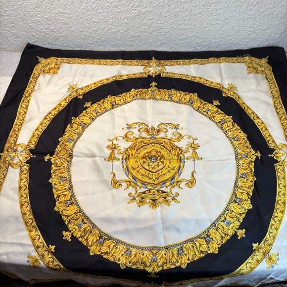 Women’s Echo Scarf Medusa Renaissance Style print. 31”x31” Black, Gold and Cream - Picture 1 of 6